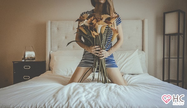 今日イケちゃうやつですか 男性がその気になるボディタッチ ニコニコニュース