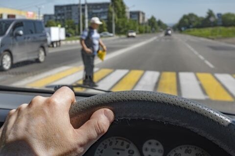 停車したのに 歩行者妨害 で取り締まり ドライバーが 納得いきません 対処法は ニコニコニュース