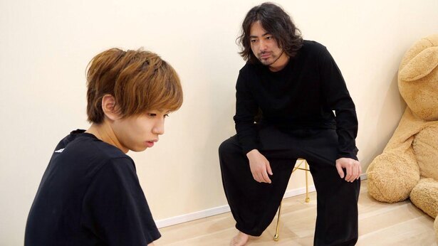 山田孝之 はじめしゃちょーとコラボ オーラ半端ない 予想外のコラボ とファン歓喜 ニコニコニュース 山田孝之 はじめしゃちょーとコラボ オーラ半端ない 予想外のコラボ とファン歓喜 ニコニコニュース