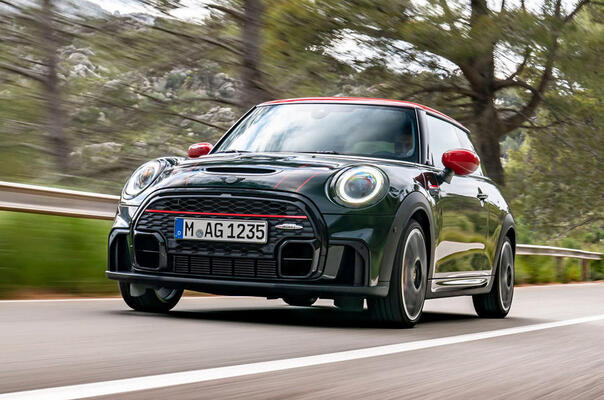 楽しさの小さな塊 ミニ ジョン クーパー ワークス Jcw へ試乗 理想はmt ニコニコニュース 楽しさの小さな塊 ミニ ジョン クーパー ワークス Jcw へ試乗 理想はmt ニコニコニュース