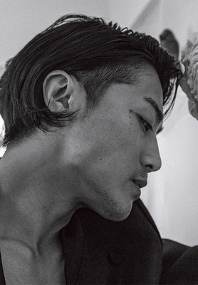 赤西仁が ヌメロ トウキョウ 7 8月号特別版表紙に登場 ニコニコニュース