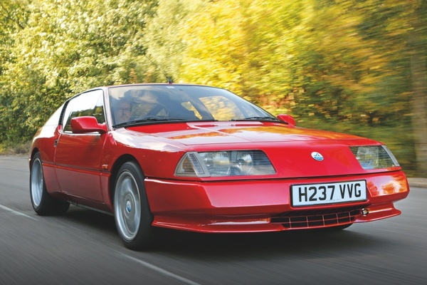 A110の影響で注目度アップ ルノー アルピーヌgta V6ターボ とa610 英国版中古車ガイド ニコニコニュース