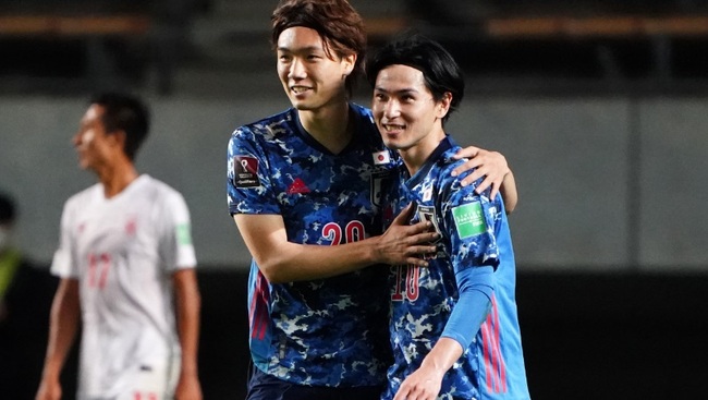 うまい 南野拓実 日本代表選手たちを唸らせた トラップ術 がこれ ニコニコニュース うまい 南野拓実 日本代表選手たちを唸らせた トラップ術 がこれ ニコニコニュース