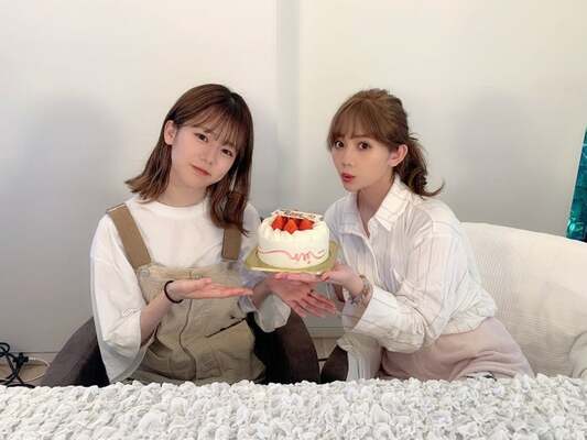 川口葵 Macoの誕生日にサプライズ登場 Mv出演の約束も ニコニコニュース