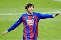今後の幸運を祈ります 2部降格のエイバルが乾貴士含む7選手の退団を発表 ニコニコニュース 今後の幸運を祈ります 2部降格のエイバルが乾貴士含む7選手の退団を発表 ニコニコニュース