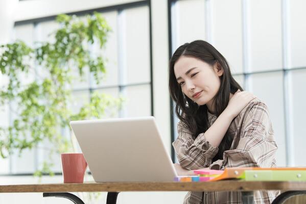 ダイソー キャンドゥ コリ解消グッズ8選レビュー 頭 肩 首 背中など全身すっきり ニコニコニュース