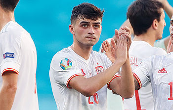18歳のスペイン代表mfペドリがユーロの最優秀若手選手賞を受賞 ニコニコニュース 18歳のスペイン代表mfペドリがユーロの最優秀若手選手賞を受賞 ニコニコニュース