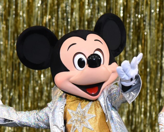 元ミッキー声優の青柳隆志教授 貴重すぎるお宝写真をツイッターで披露 ディズニーファン涙腺崩壊 ニコニコニュース 元ミッキー声優の青柳隆志教授 貴重すぎるお宝写真をツイッターで披露 ディズニーファン涙腺崩壊 ニコニコニュース