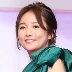 木村文乃 艶気なし 指摘を吹き飛ばす 前かがみ水着バスト渓谷 の破壊力 ニコニコニュース