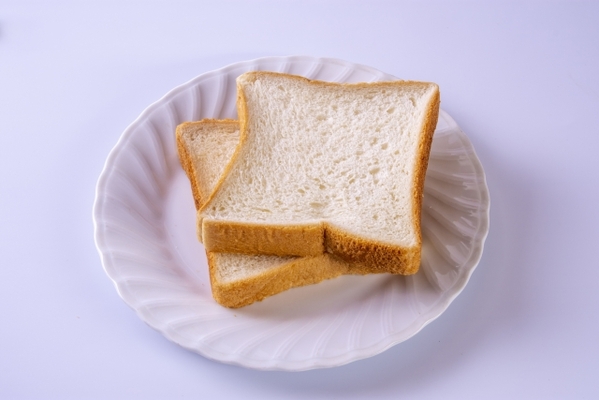 服はユニクロ 食パンは100円以下 世帯年収1000万円の慎ましい生活 ニコニコニュース