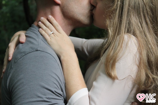 キスで見分ける 男性が 本命女性 にだけする特別なサイン ニコニコニュース キスで見分ける 男性が 本命女性 にだけする特別なサイン ニコニコニュース
